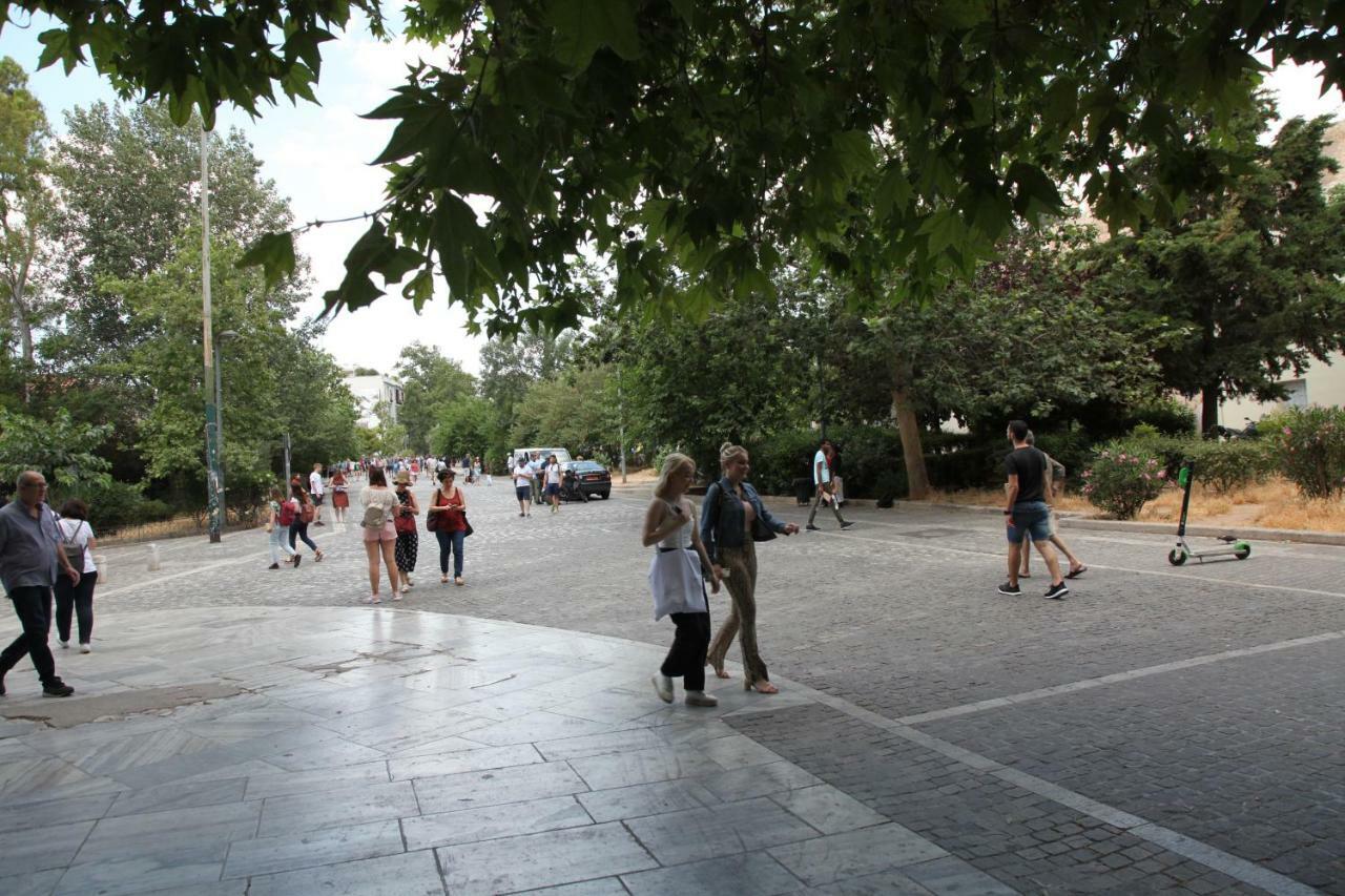 Stylish Studio Below The Acropolis Атина Екстериор снимка