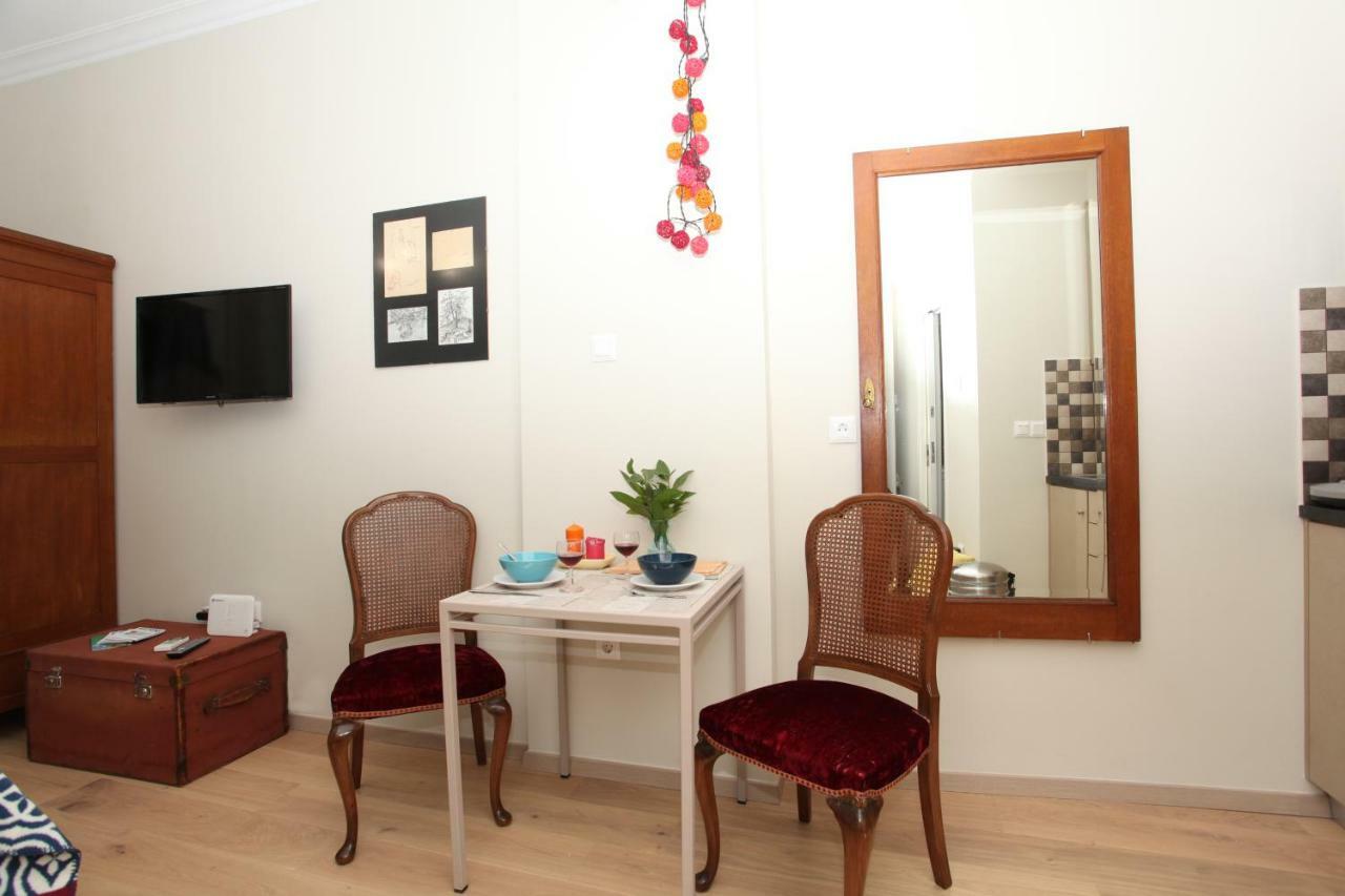 Stylish Studio Below The Acropolis Атина Екстериор снимка