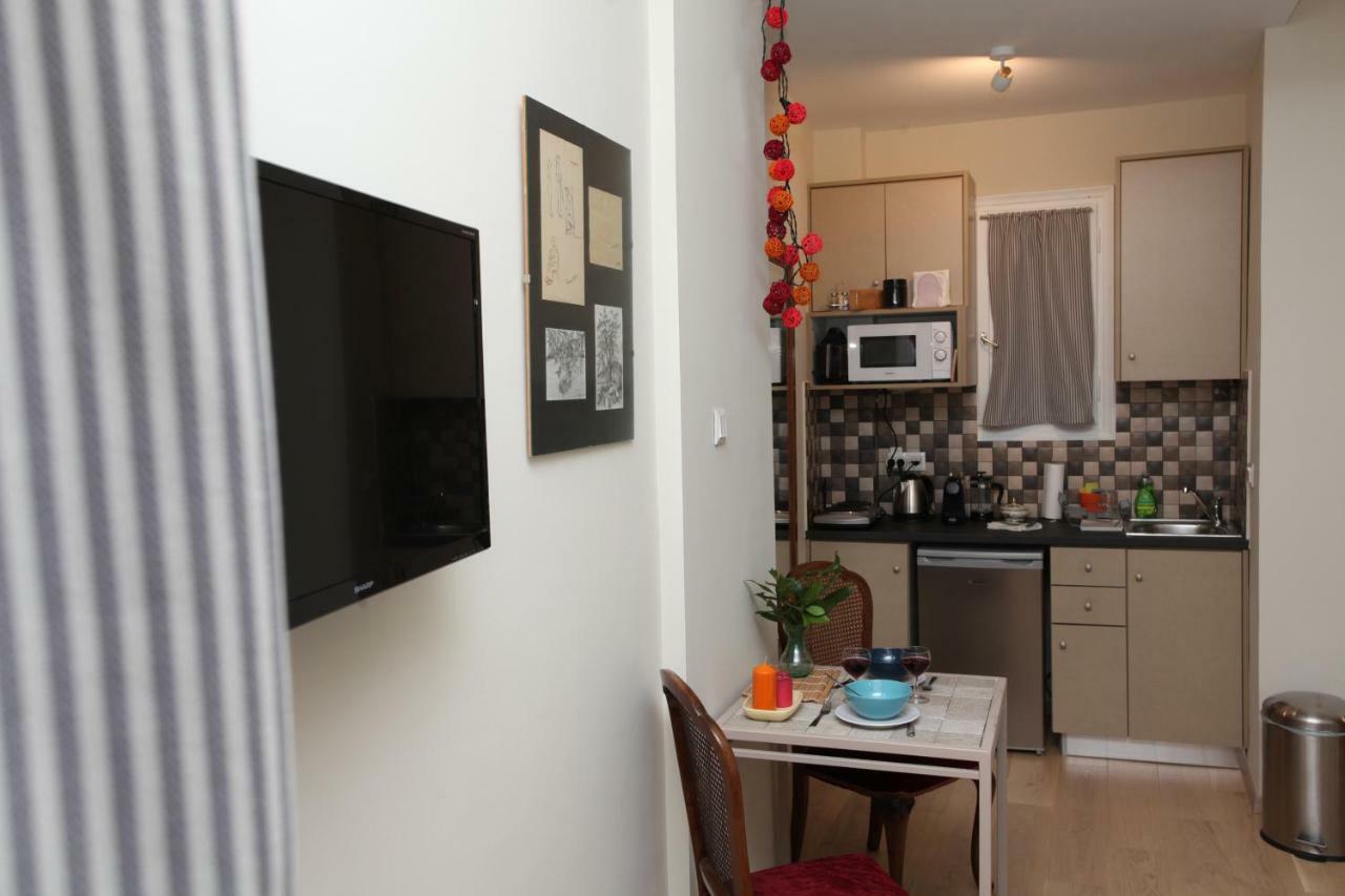 Stylish Studio Below The Acropolis Атина Екстериор снимка