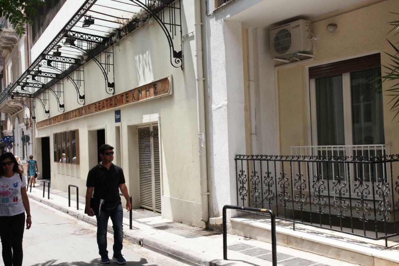 Stylish Studio Below The Acropolis Атина Екстериор снимка